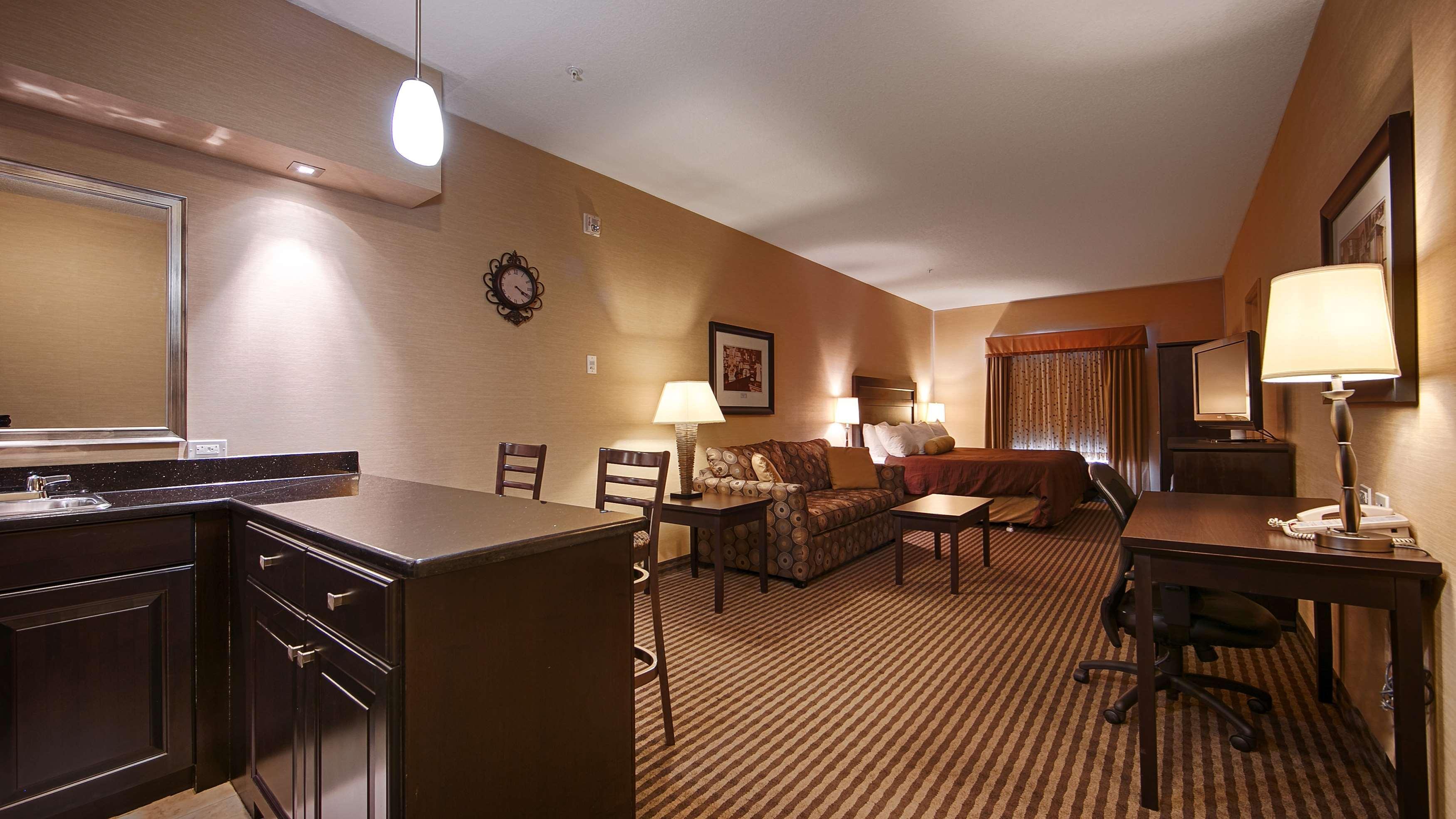 Best Western Sunrise Inn & Suites Stony Plain Екстер'єр фото