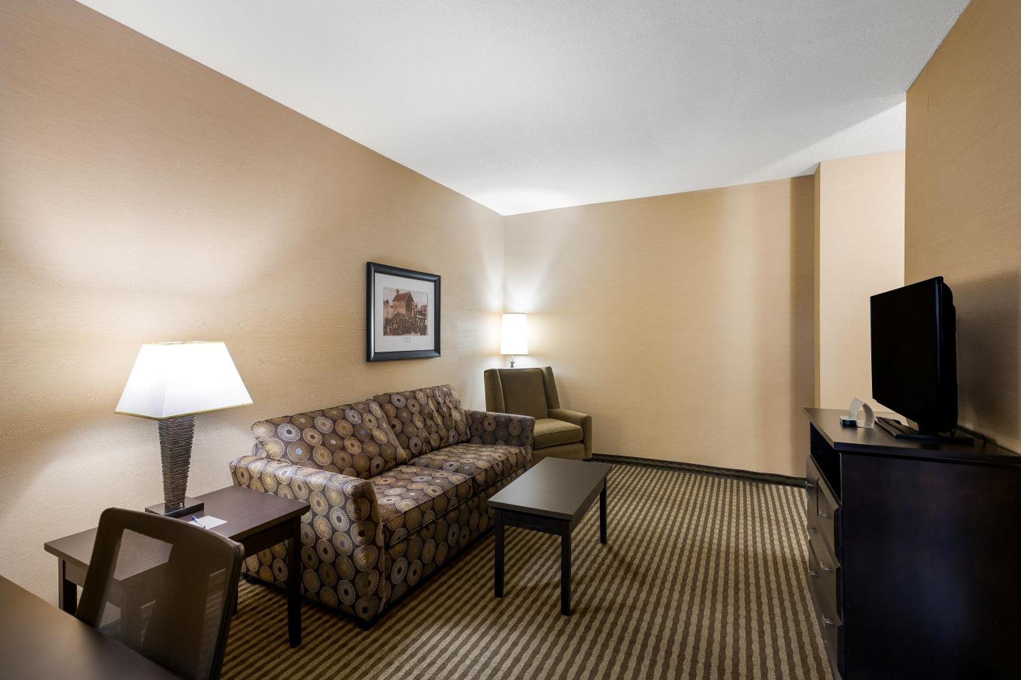 Best Western Sunrise Inn & Suites Stony Plain Екстер'єр фото
