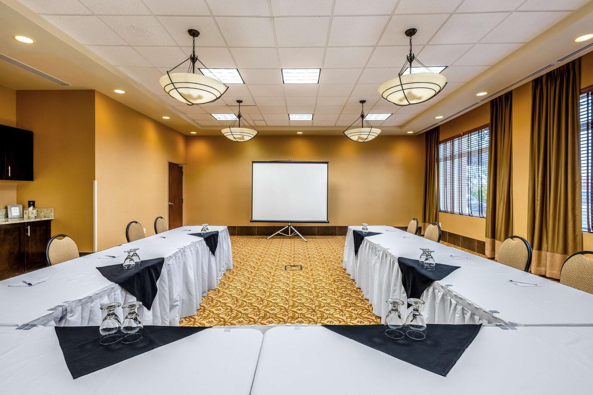 Best Western Sunrise Inn & Suites Stony Plain Екстер'єр фото