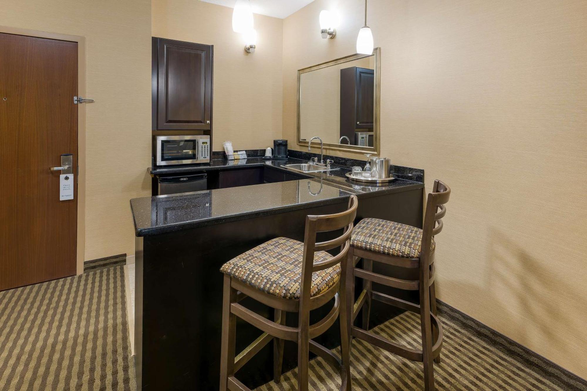 Best Western Sunrise Inn & Suites Stony Plain Екстер'єр фото