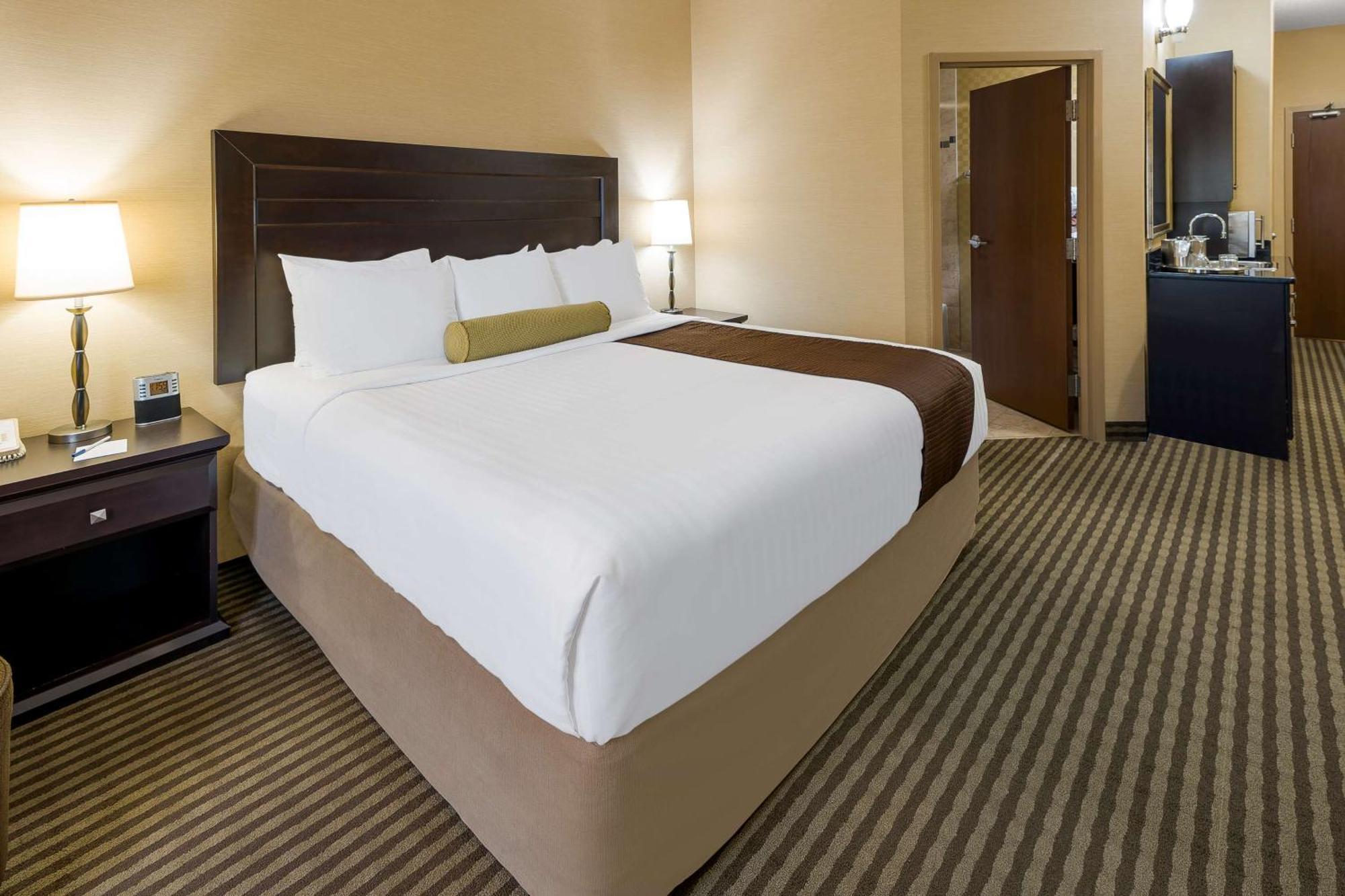 Best Western Sunrise Inn & Suites Stony Plain Екстер'єр фото